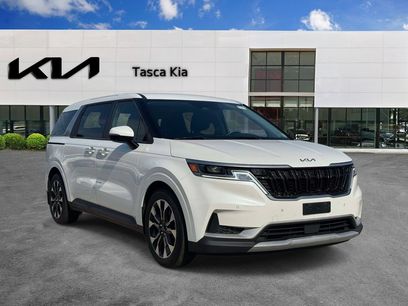 Used 2024 Kia Carnival EX