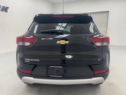 Used 2025 Chevrolet TrailBlazer LT AWD/4WD image 6
