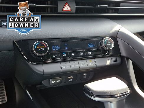 Certified 2025 Hyundai Elantra Sport w/ Cargo Package image 16