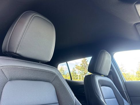 Used 2026 Chevrolet Equinox EV LT FWD image 21