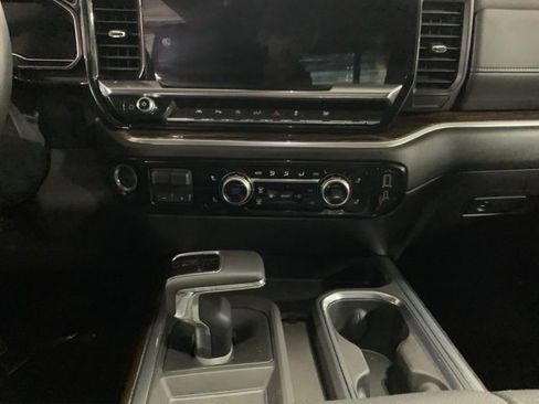 Used 2025 GMC Sierra 1500 Elevation w/ Elevation Premium Package image 18