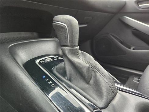 Used 2024 Toyota Corolla SE FWD image 13