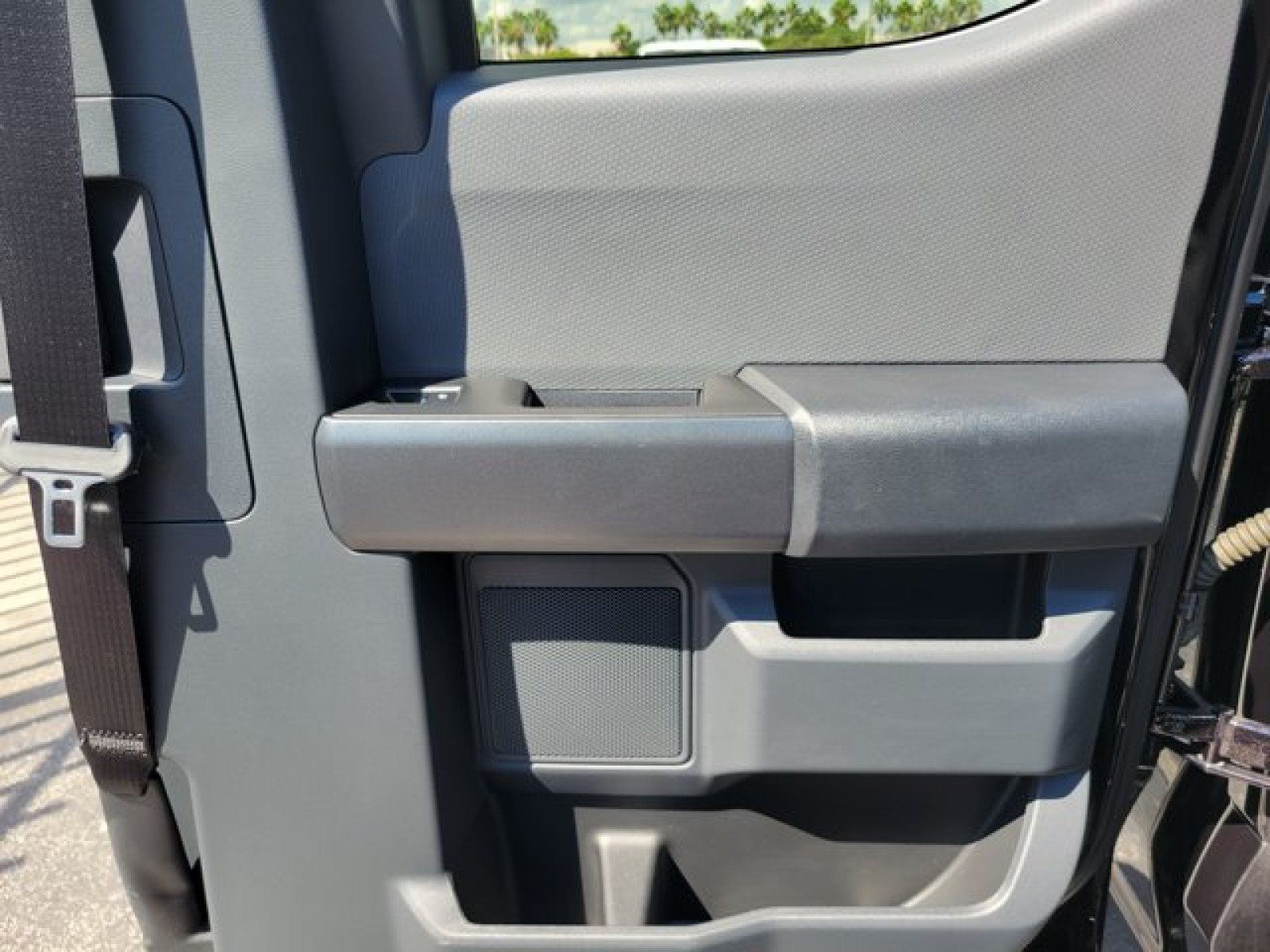 Used 2025 Ford F150 STX w/ Equipment Group 200A RWD image 31