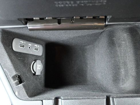 Used 2023 Dodge Challenger R/T image 19