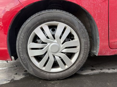 Used 2017 Honda Fit LX image 11