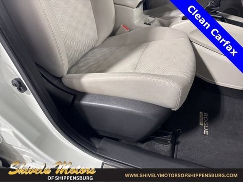 Used 2020 Nissan Rogue Sport SV w/ All-Weather Package image 42