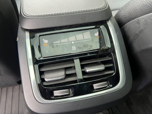 Used 2023 Volvo XC90 B6 Plus w/ Protection Package image 30