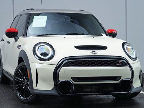 Used 2023 MINI Cooper S FWD image 2