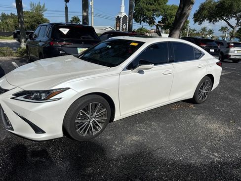 Used 2024 Lexus ES 250 w/ Premium Package AWD/4WD image 13