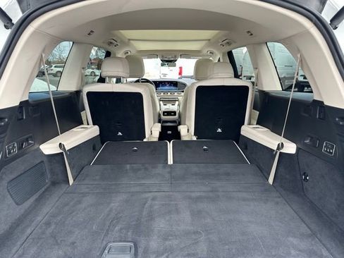 Used 2024 Mercedes-Benz GLS 450 4MATIC image 9
