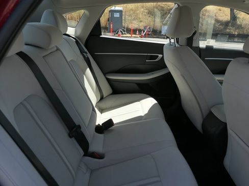 Certified 2025 Hyundai Sonata SEL FWD image 23