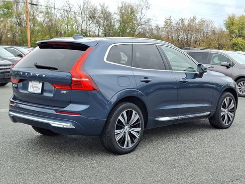 Used 2023 Volvo XC60 B5 Ultimate w/ Climate Package image 6