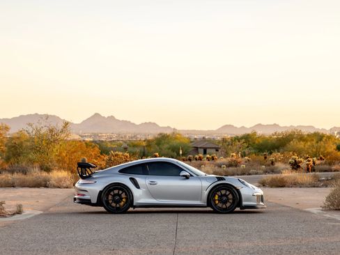 Used 2016 Porsche 911 GT3 RS image 12