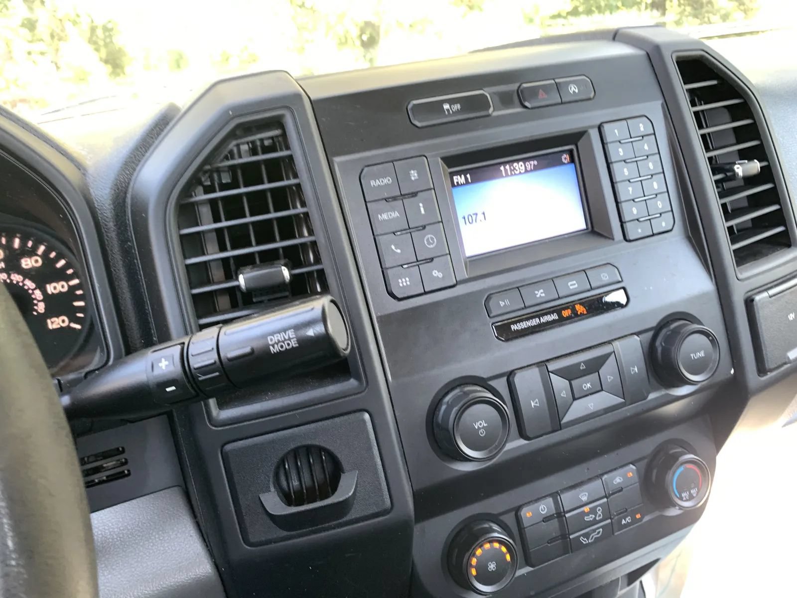 Used 2019 Ford F150 XL w/ Equipment Group 101A Mid RWD image 12