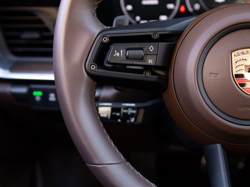 Certified 2026 Porsche 911 Carrera image 15