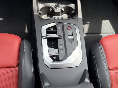 Used 2025 BMW M235i xDrive w/ Premium Package image 21