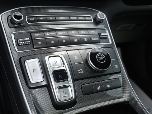 Used 2023 Hyundai Santa Fe SEL w/ Premium Package image 15