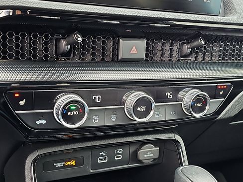 Used 2023 Honda CR-V Sport Touring image 17