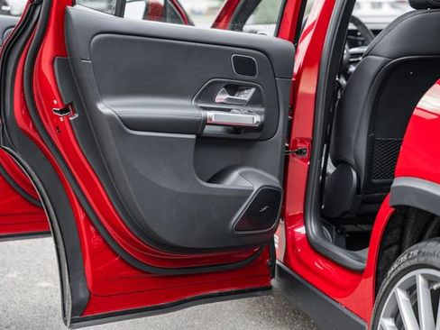 New 2026 Mercedes-Benz GLB 35 AMG 4MATIC image 39