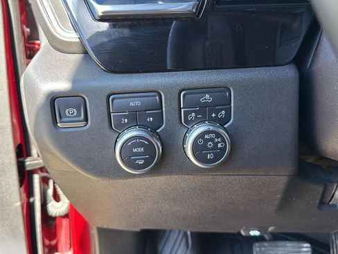 Used 2024 GMC Sierra 1500 Elevation image 16