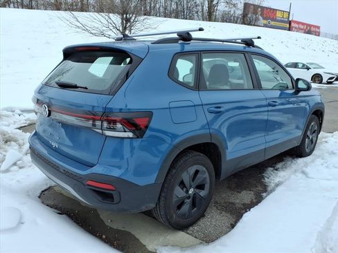 Used 2025 Volkswagen Taos S image 4