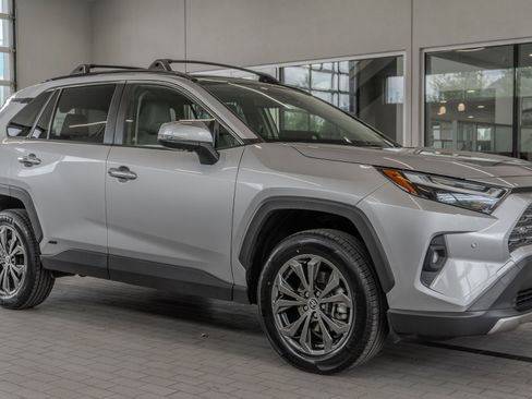 Used 2024 Toyota RAV4 Limited w/ Advanced Technology Package AWD/4WD image 12