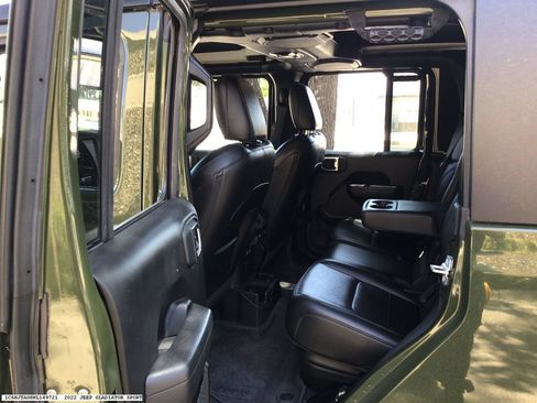 Used 2022 Jeep Gladiator Sport AWD/4WD image 15