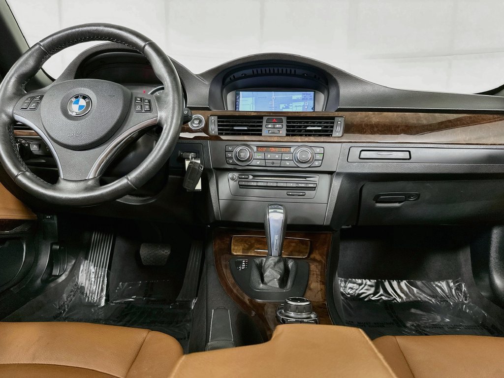 Used 2013 BMW 328i Convertible w/ Premium Pkg RWD image 27