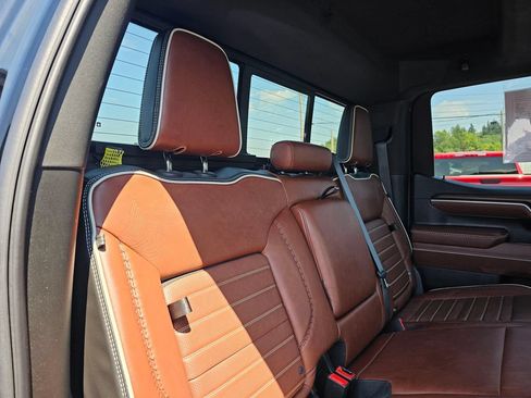 Used 2026 GMC Sierra 1500 Denali Ultimate AWD/4WD image 13