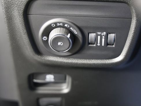 New 2025 Jeep Grand Cherokee Limited w/ Black Appearance Package image 27