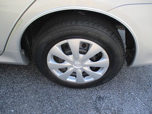 Used 2011 Toyota Corolla LE image 23