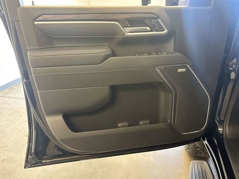 New 2025 GMC Sierra 2500 SLT w/ SLT Premium Package image 27