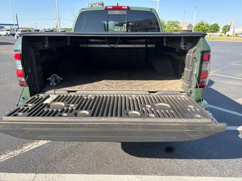 Used 2024 Nissan Frontier SV w/ SV Convenience Package RWD image 19