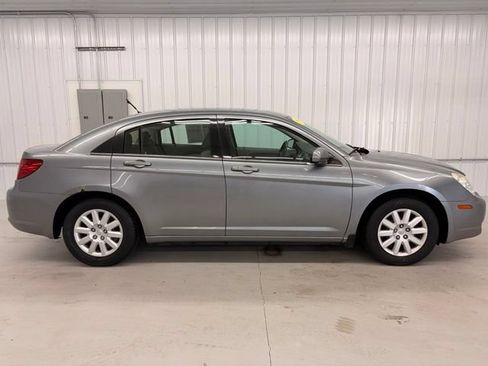 Used 2007 Chrysler Sebring Sedan w/ Convenience Group FWD image 6