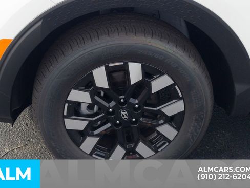 Used 2025 Hyundai Santa Cruz SEL image 12