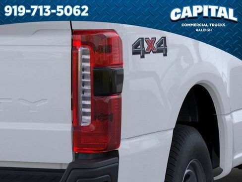 New 2025 Ford F350 XL w/ 360-Degree Camera Package image 21
