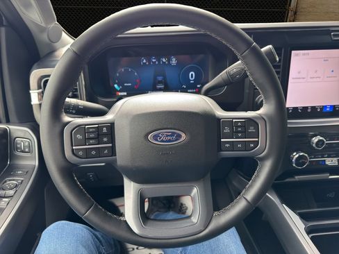 Used 2025 Ford F350 Lariat w/ Lariat Ultimate Package AWD/4WD image 25