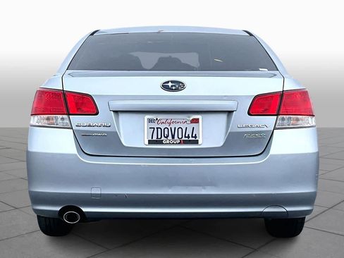 Used 2012 Subaru Legacy 2.5i Premium w/ All-Weather Pkg image 4
