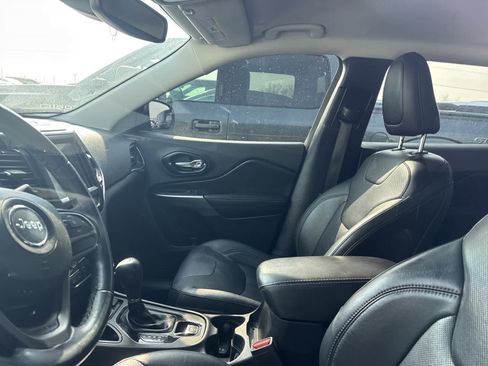 Used 2021 Jeep Cherokee Latitude Lux w/ Comfort/Convenience Group image 23