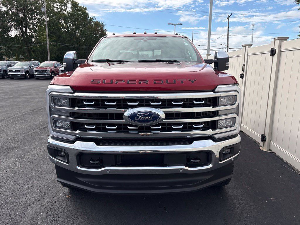 Used 2025 Ford F350 Lariat w/ Lariat Ultimate Package AWD/4WD image 5