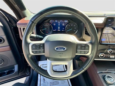 Used 2024 Ford Expedition Max Limited image 12