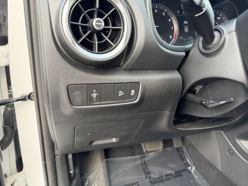 Used 2023 Hyundai Kona SEL AWD/4WD image 19