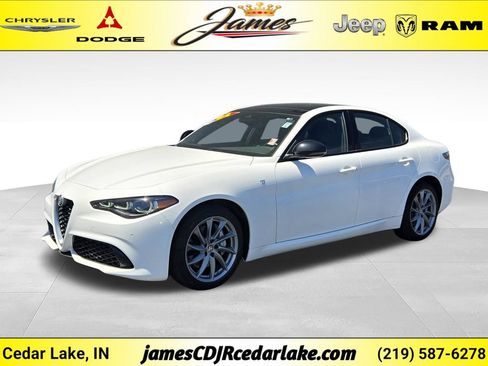 Used 2024 Alfa Romeo Giulia Ti w/ Active Assist Plus Package AWD/4WD image 1
