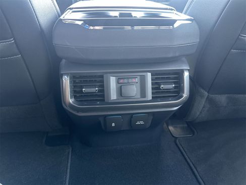 Used 2023 Ford F150 Lariat w/ Equipment Group 502A High image 21