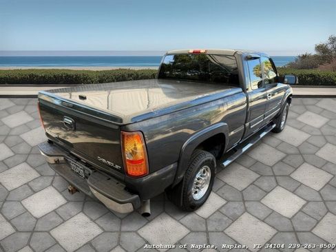 Used 2004 Chevrolet Silverado 2500 LT image 13