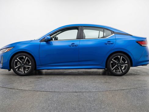 Used 2025 Nissan Sentra SV FWD image 5