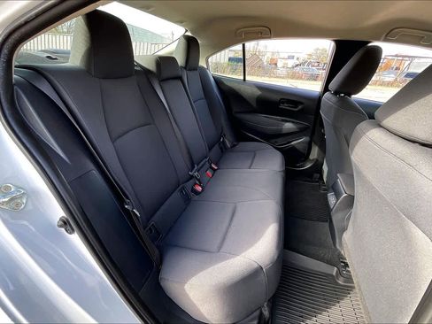 Used 2024 Toyota Corolla LE image 39