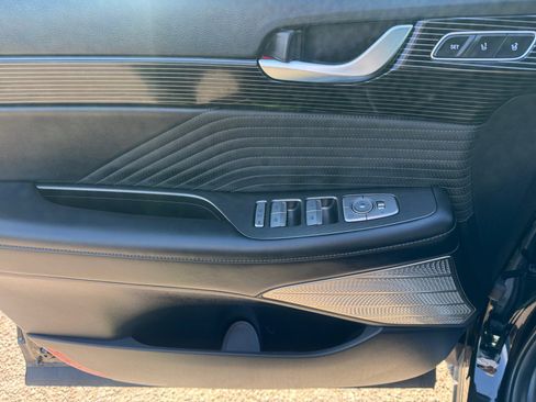 Used 2025 Hyundai Palisade Calligraphy image 14