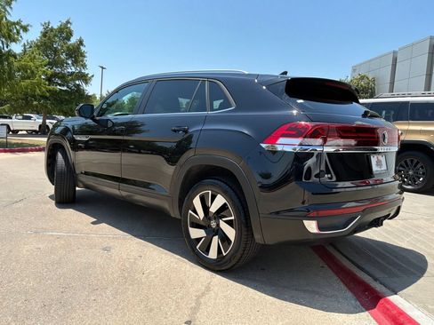 Used 2026 Volkswagen Atlas Cross Sport SE AWD/4WD image 8