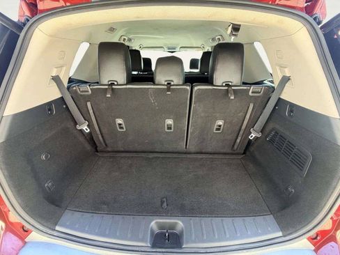 Used 2022 Nissan Pathfinder SL w/ SL Black Package AWD/4WD image 6
